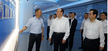 浙江省委常委、寧波市委書記彭佳學(xué)調(diào)研寧波金山雙鹿智慧工廠